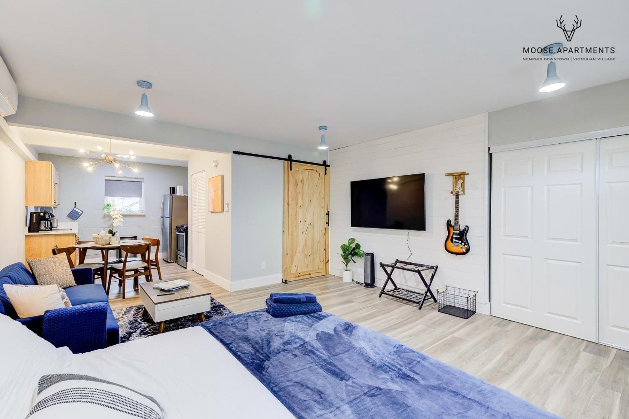 Апартаменты The Moose #9 - Brand New Luxe Modern Loft With Free Parking, King Bed & Fast Wifi Мемфис Экстерьер фото