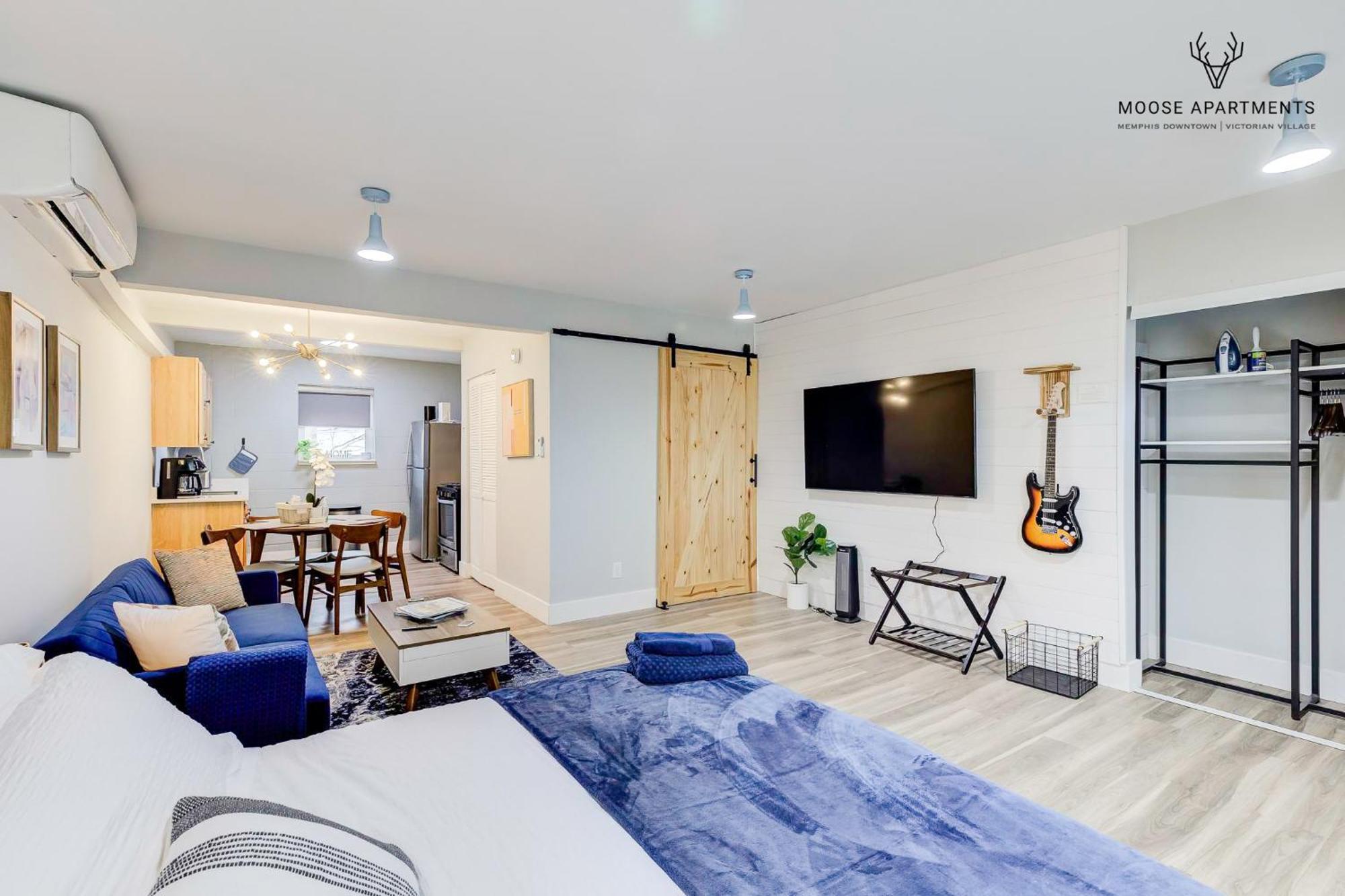 Апартаменты The Moose #9 - Brand New Luxe Modern Loft With Free Parking, King Bed & Fast Wifi Мемфис Экстерьер фото