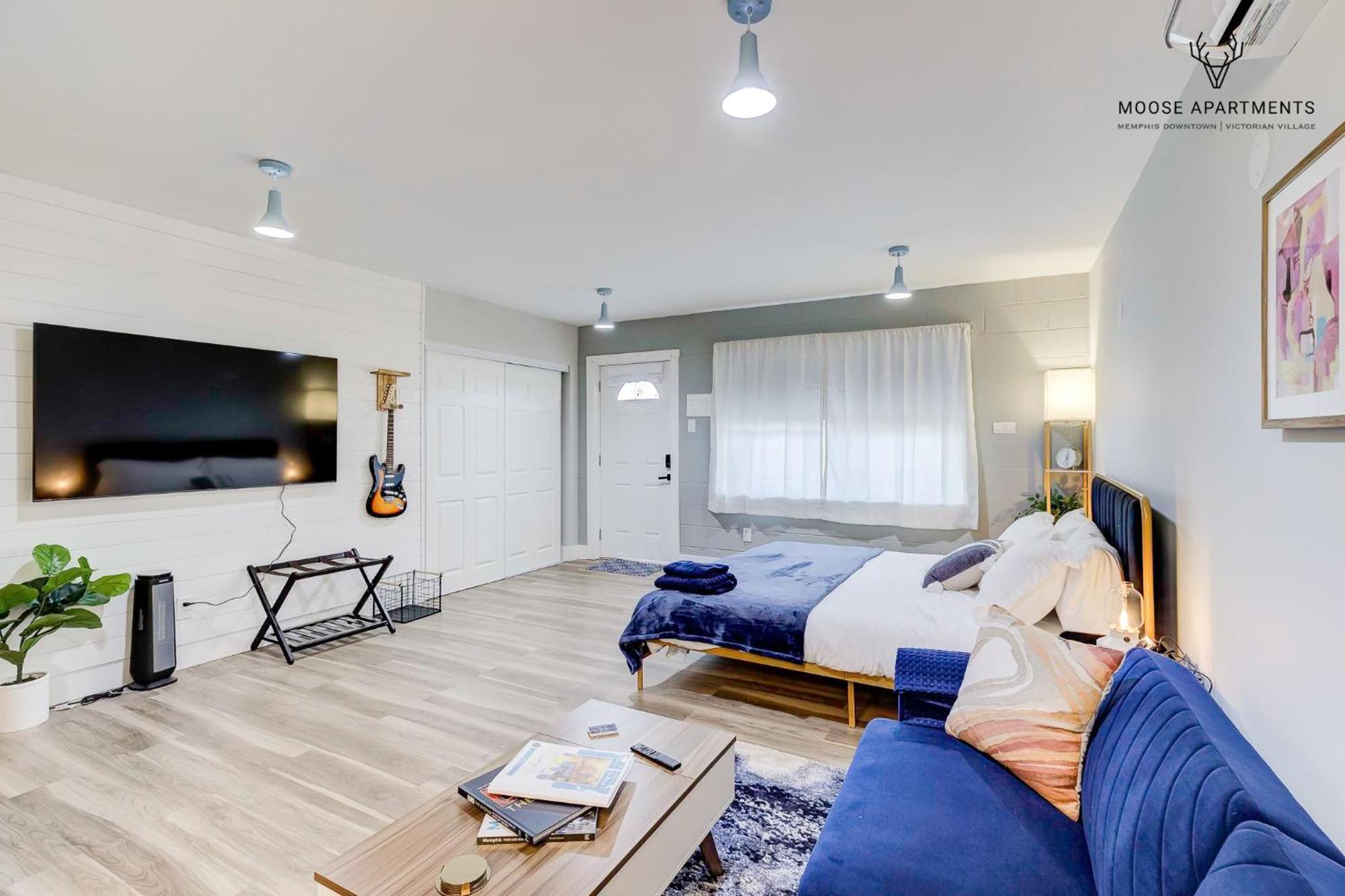 Апартаменты The Moose #9 - Brand New Luxe Modern Loft With Free Parking, King Bed & Fast Wifi Мемфис Экстерьер фото
